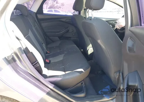 2014 Ford Focus S z USA, uszkodzony, nr VIN 1FADP3E22EL407791